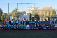 Ögrencilere Esofman Hediye Edildi