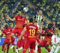 Fenerbahçe puanı 90+9'da kurtardı!