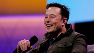 Şimdi de düdük satmaya başladı! Elon Musk'tan 680 liralık düdük