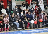Mardin'de Engeliler Ve Aileleri Metin Sentürk Konseriyle Eglendi
