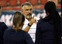 ÇBK Mersin Yenisehir Belediyesi Basantrenörü Orak Istifa Eti