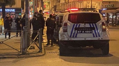 Gençlerin Kavgasi Hastanede Bitti