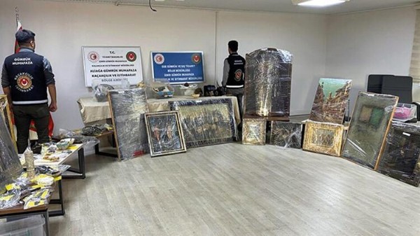 İzmir'de ele geçirilen eserler şoke etti! Kesik baş detayı...