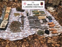 Bingöl'de Topraga Gömülü Mühimmat Ele Geçirildi