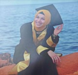 Kazada Esi Ile Birlikte Ölen Edanur Ögretmen Için Görev Yaptigi Okul Önünde Tören