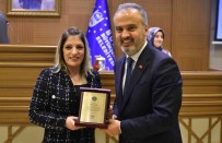 Örnek Vatandaslar Ödüllendirildi