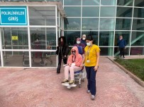 Ünlü Sarkici Taburcu Oldu