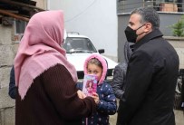 Vali Atay, Kapi Kapi Vatandaslari Ziyaret Ediyor