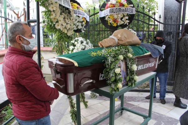 Gülçin Ergül'ün kazada ölen sevgilisi Erdal Şeyda Lafçı son yolculuğuna uğurlandı