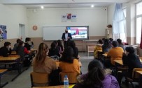 8. Sinif Ögrencilerine Mesleki Egitim Semineri
