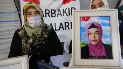 Anne Ve Babalar Evlatlarini Almadan Çadirdan Gitmemekte Kararli