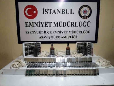 Esenyurt'ta 471 Sise Halinde 500 Litre Sahte Alkol Ele Geçirildi