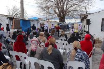 Izmir'de Roman Vatandaslara 'En Iyi Narkotik Polisi Anne' Egitimi Verildi