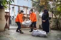 Mersin Büyüksehir Belediyesi, Halk Kartlilara Yakacak Odun Dagitiyor