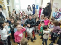 Minik Ögrenciler Ebru Sanatiyla Engeli Asti