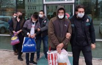 Samsun'da Sokak Saticilarina Uyusturucu Operasyonunda 3 Kisi Tutuklandi