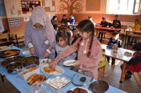 Sirnakli Ögrenciler Yerli Mali Haftasi Gelenegini Sürdürüyor
