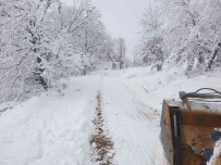 Tepebasi'nda Kar Ile Mücadele Çalismalari Basladi