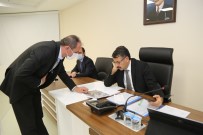 Vali Ali Çelik, Muhtarlarin Taleplerini Dinledi