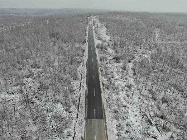İstanbul'un ilçesinde kar kalınlığı 7 santimi buldu