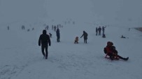 Karabük'te Kar Yagisini Gören 2 Bin Rakimli Keltepe Kayak Merkezi'ne Kostu