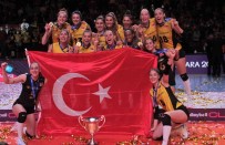 Sampiyon Vakifbank Kupasini Aldi