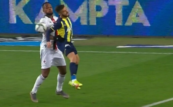 Derbiye damga vuran pozisyon! Penaltı kararı doğru mu?