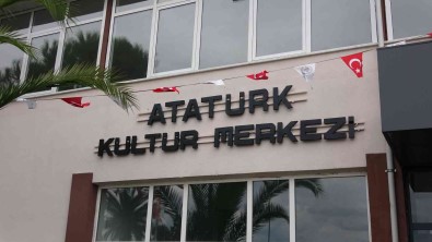 AKM Yenilenen Yüzüyle Kapilarini Açiyor