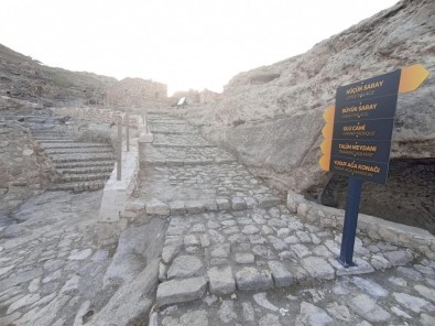 Hasankeyf Kalesi Turizme Açildi