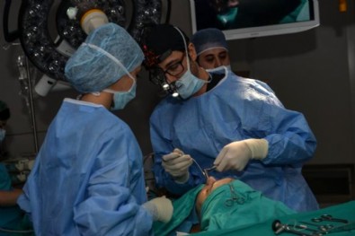 Hastasının yanlış ayağını kesen doktora para cezası!