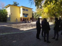 Ilkokulda Yangin Panigi