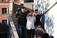 Ingilizce Ögretmeni Kendini Eve Kilitleyip, Ekipleri Seferber Etti