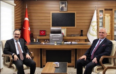 Vali Kizilkaya'dan Il Müftüsü Erhun'a Ziyaret