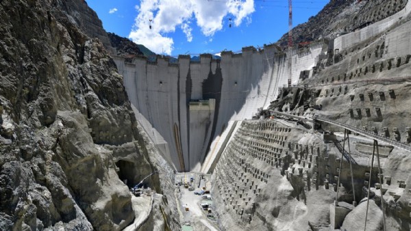100 katlı gökdelene eş değer: Türkiye'nin en yüksek barajında geri sayım başladı