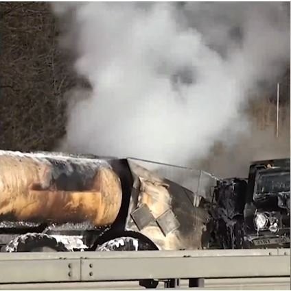 Almanya'da dehşet anları! Kamyon ABD askeri araç konvoyuna daldı