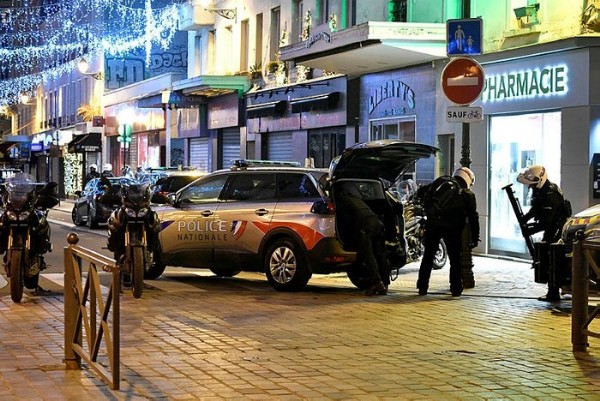 Paris'te rehine krizi