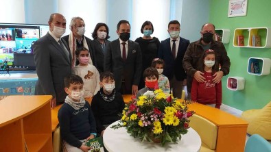 Datça'da 8 Kütüphanenin Açilisi Yapildi