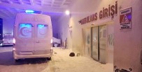 Tatvan'da Iki Otobüsün Devrildigi Kazada Yaralanan 35 Kisi Hastanelere Sevk Edildi
