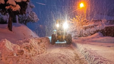 Kahramanmaras'ta Kar Kalinligi 1 Metreye Ulasti