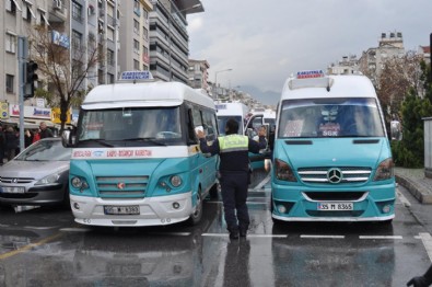 İzmir’de minibüs ücretlerine yüzde 25 zam: İndi-bindi 5 TL oldu