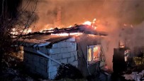 Karabük'te Alevler Geceyi Aydinlatti, Iki Katli Ev Kül Oldu