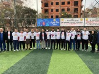 Kosuyolu Ailesi Geleneksel Futbol Turnuvasi'nda, Kupa Sahibini Buldu