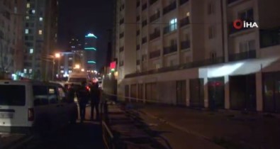 Esenyurt'ta Yabanci Uyruklu Sahis 17. Kattan Asagi Atladi
