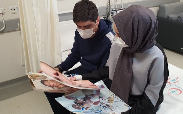 Karabük’te hamileyken koronavirüse yakalandı, 50 gün yoğun bakımda kaldı