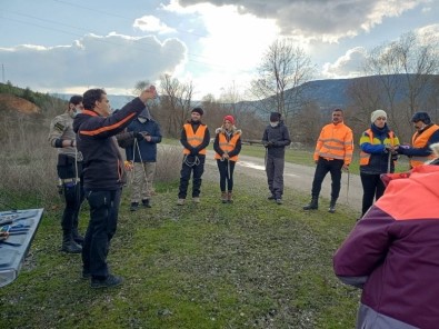 Bilecik'te 'Destek AFAD Gönüllüsü Egitimleri' Basladi