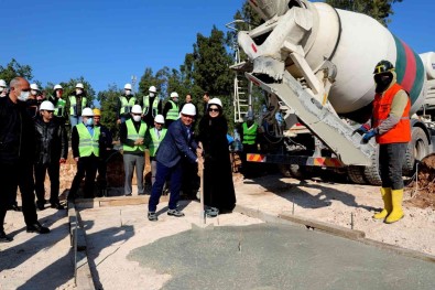 ÇÜ Balcali Hastanesi AOSB Semt Poliklinigi'nin Temeli Atildi