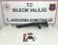 Bilecik'teki Ev Baskininda Uyusturucu Madde Ve Av Tüfegi Ele Geçirildi