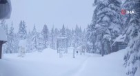 ABD'nin Sierra Nevada Bölgesinde 5 Metreden Fazla Rekor Seviyede Kar Yagisi
