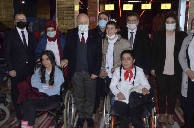 Türkiye Sakatlar Dernegi'nden 3 Aralik Dünya Engelliler Günü Etkinligi