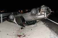 Aksaray'da Otomobil Refüje Takla Atti Açiklamasi 3 Yarali